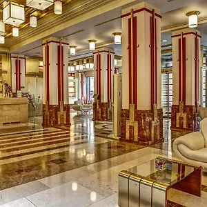 Majestic Plaza Отель