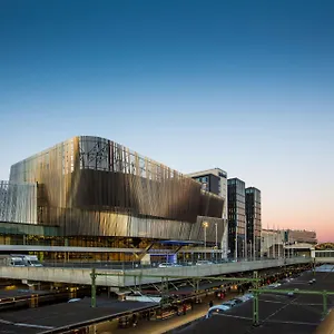 Radisson Blu Waterfront Hotel, Отель