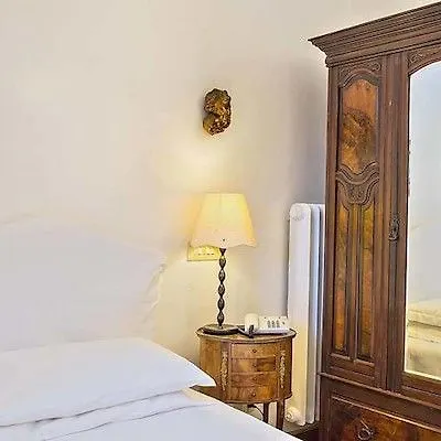 Hotel Fontana Rome 3*,
